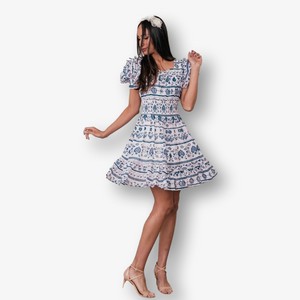 JessaKae Mirabel Dress Size M White Blue Knee Length Sweetheart Neckline EUC